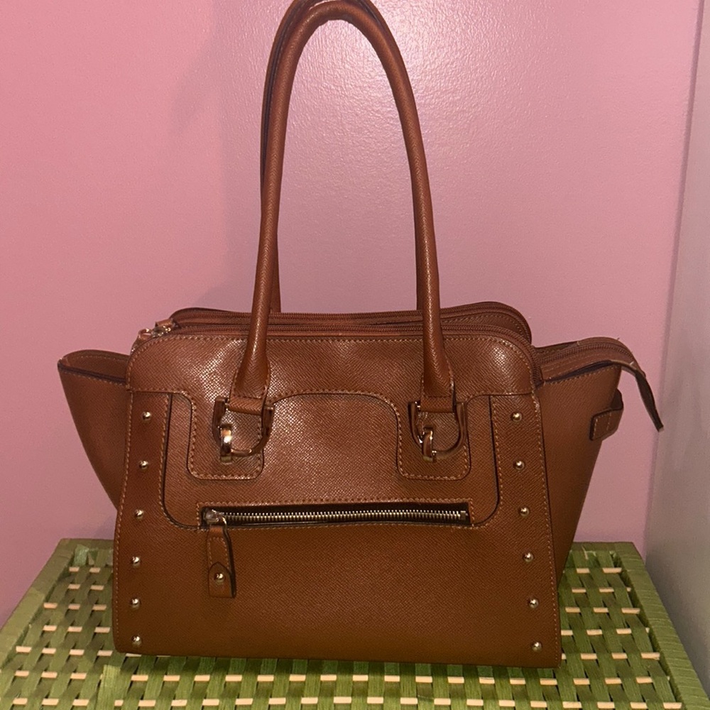 Like New- HandBag London Fog